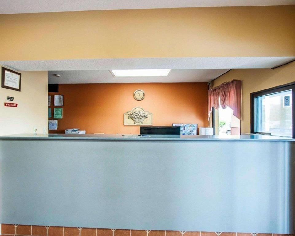 Econo Lodge Inn & Suites I-20, Exit 73 Tuscaloosa Exteriör bild