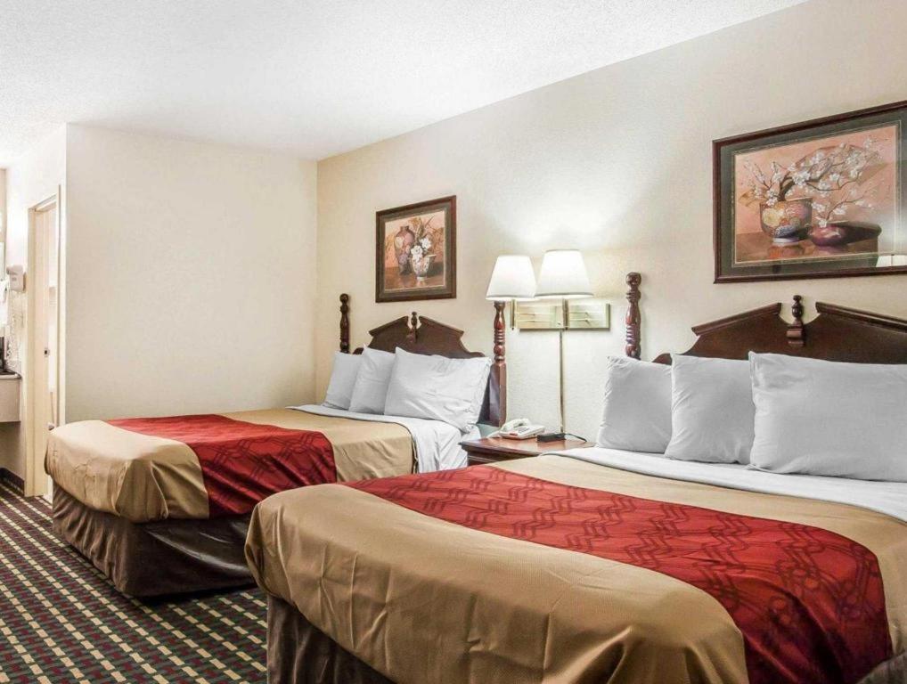Econo Lodge Inn & Suites I-20, Exit 73 Tuscaloosa Exteriör bild