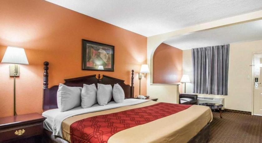 Econo Lodge Inn & Suites I-20, Exit 73 Tuscaloosa Exteriör bild
